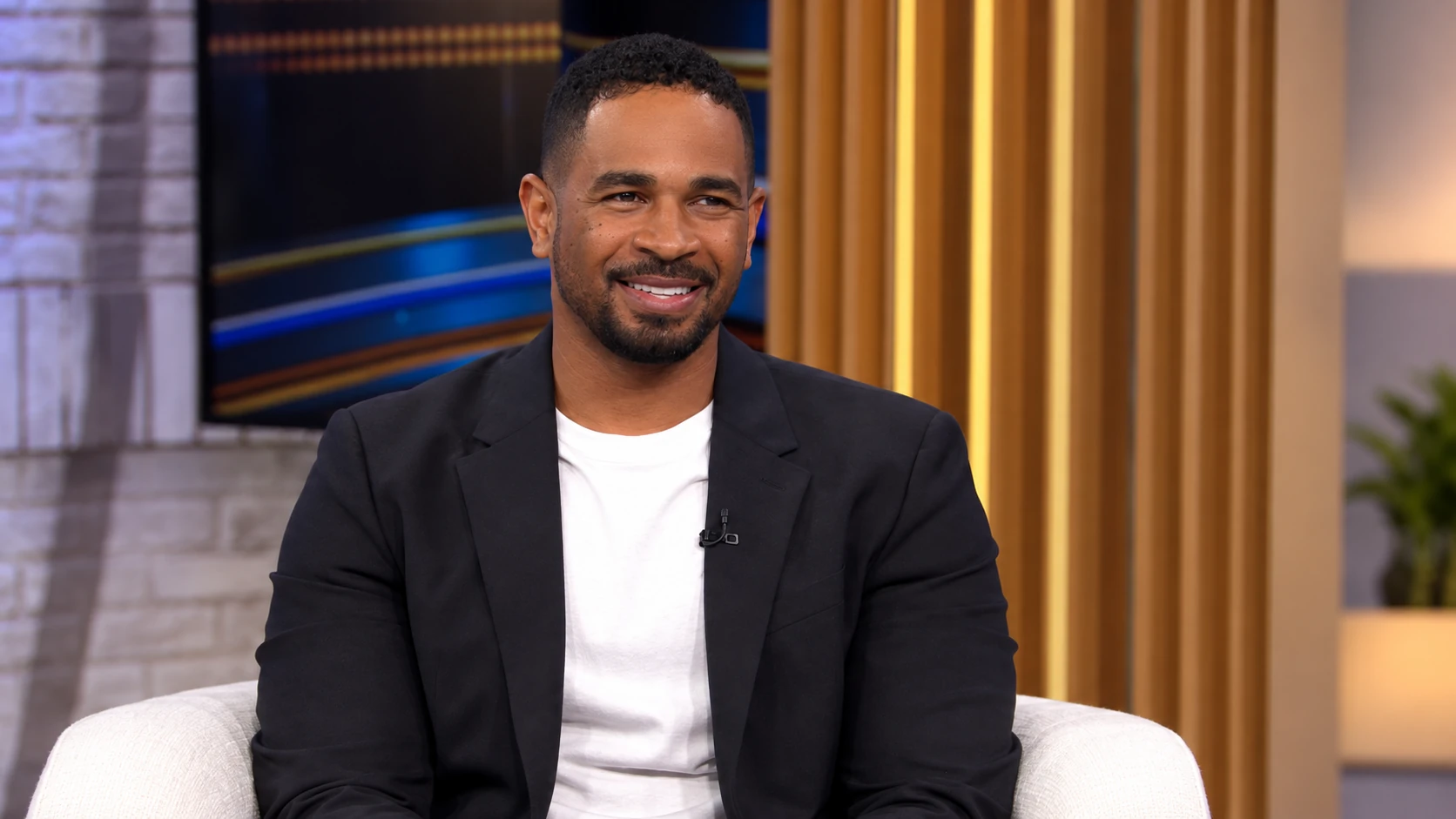 How Samara Saraiva and Damon Wayans Jr. met - samara saraiva